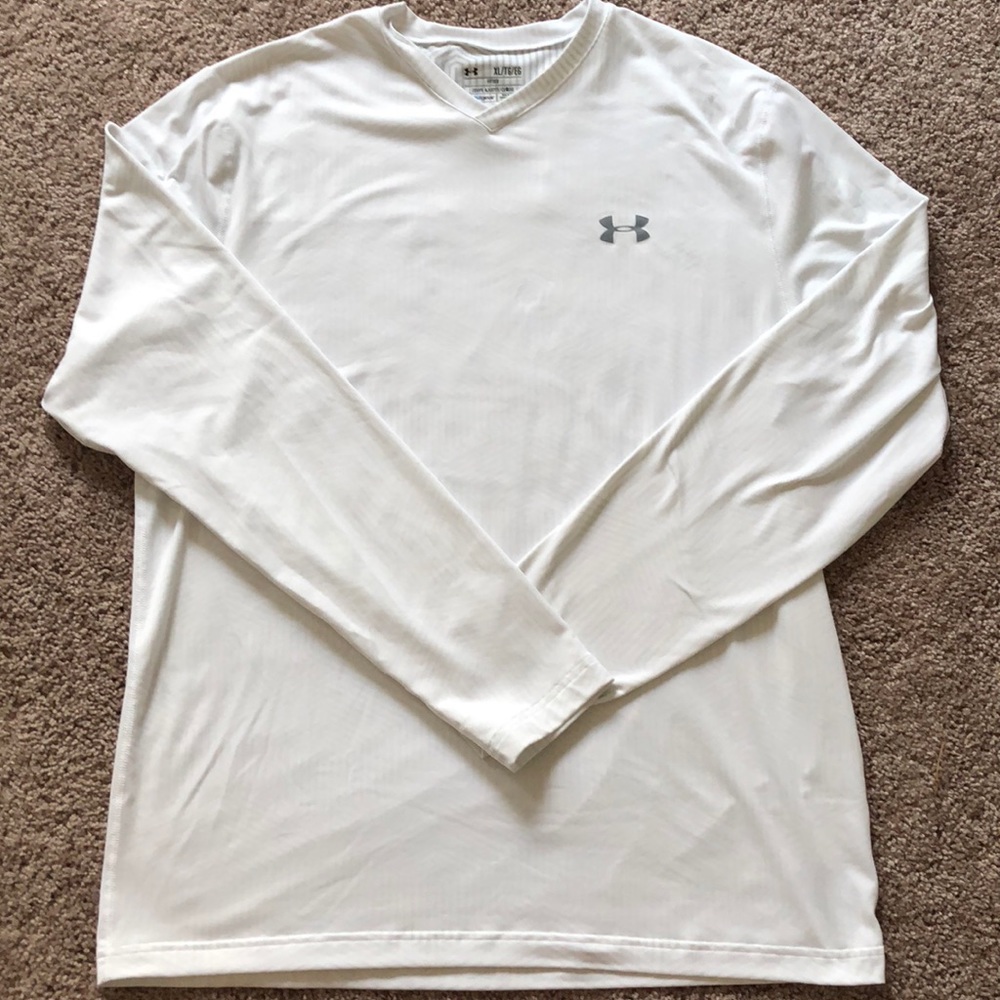 Under Armour Long Sleeve Size XL